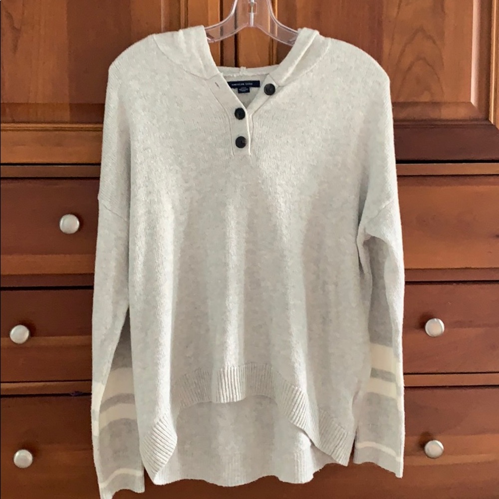American Eagle Hooded Sweater!